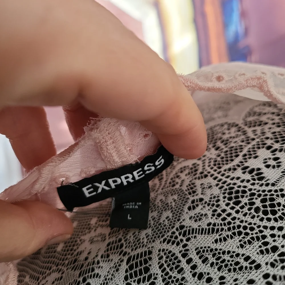 Top - Picture 4 of 4